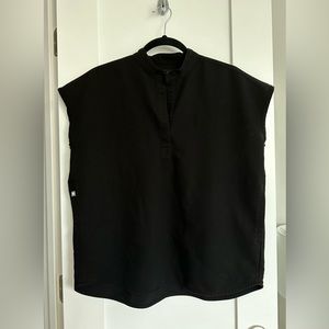 FIGS Scrub Top- Rafaela Black -XS - LIKE NEW